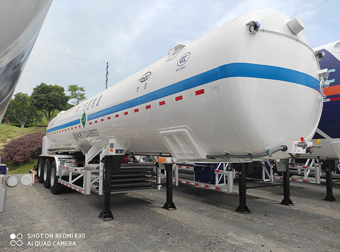 HT9404GDYA-22.6m3液氩半挂车（低温罐车）